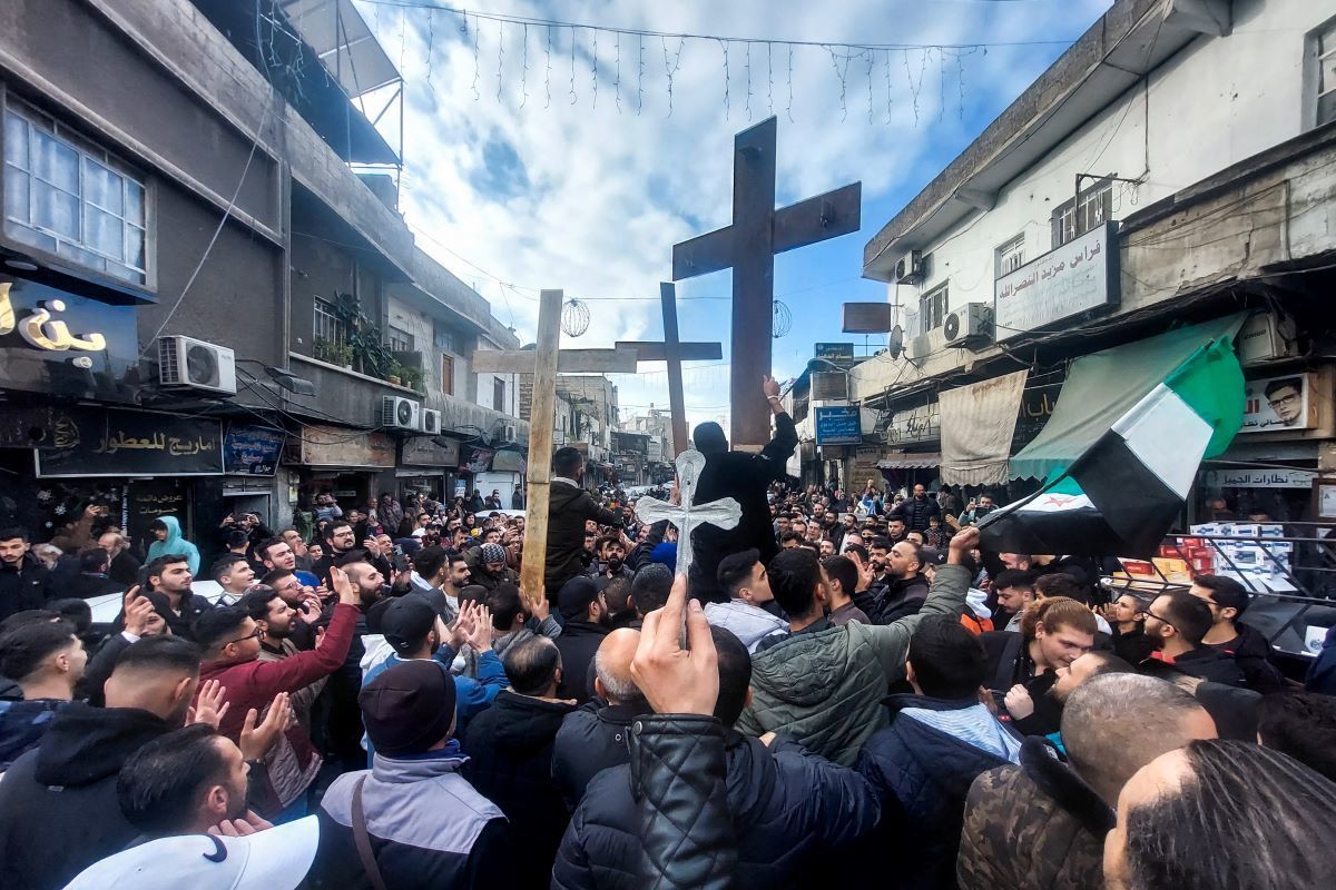 HTS rebels have ‘mercilessly targeted’ Syria’s Christians in the past, expert warns