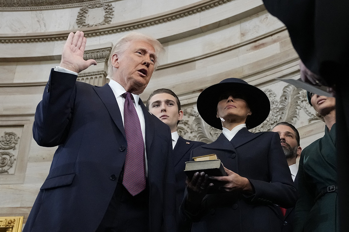 Trump didn’t place hand on Bible during second oath of office