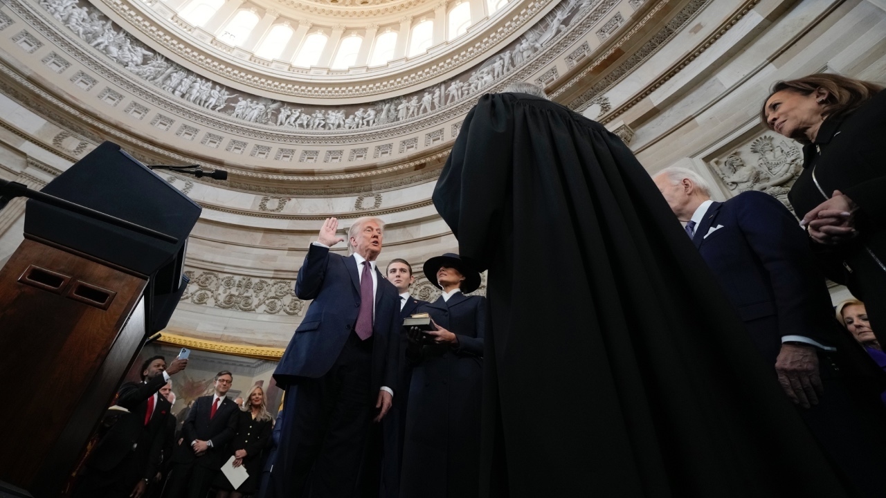 71% of Americans support presidents placing hand on Bible during inauguration, poll finds